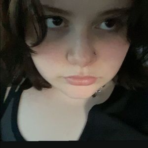 Meet your Posher, Amaya